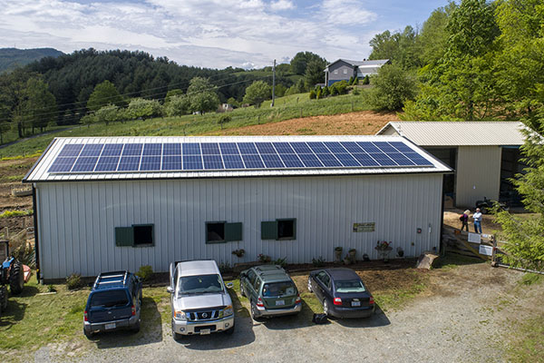 Appalachian in the community — Solar barn installed at Horse Helpers of the High Country with energy grant from App State